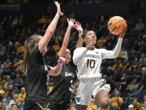 WVU women's hoops team to face step up in competition this week against Temple, No. 15 Duke